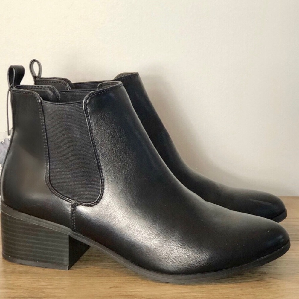 Brand New Woman’s Leather Ankle Boots